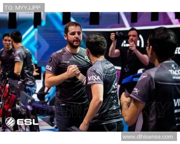 电竞新闻S15LOL比赛中LNG区域防守策略深度解析与CSGO比分对比分析 电竞新闻S15LOL比赛中LNG区域防守策略深度解析与CSGO比分对比分析