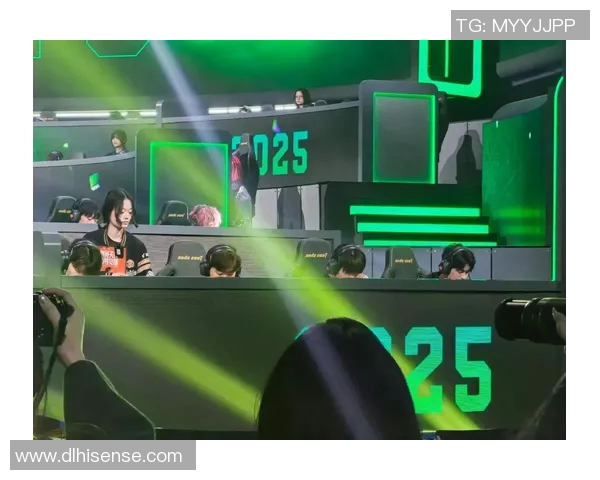 电竞新闻热议和平精英JDG战队实力变革背后的策略与挑战分析 电竞新闻热议和平精英JDG战队实力变革背后的策略与挑战分析